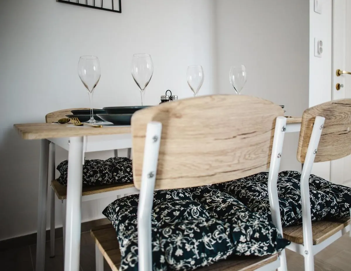 Apartment Cozyapartment Near Metrogorjului Bucharest