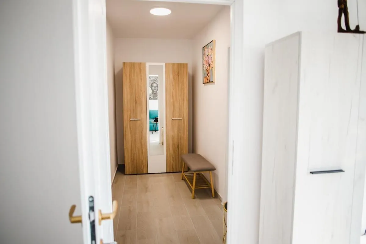 Apartment Cozyapartment Near Metrogorjului Bucharest